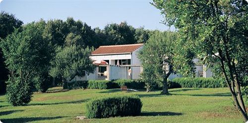 Naturist Park Koversada Villas, 브르사르 외부 사진